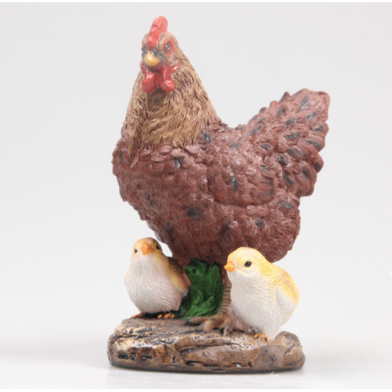 Kip met kuiken bruin 15x11x20cm